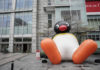 最Q企鵝來了! 信義快閃「企鵝家族」耶誕限定店 巨巨版「6米高Pingu」可愛到翻♥